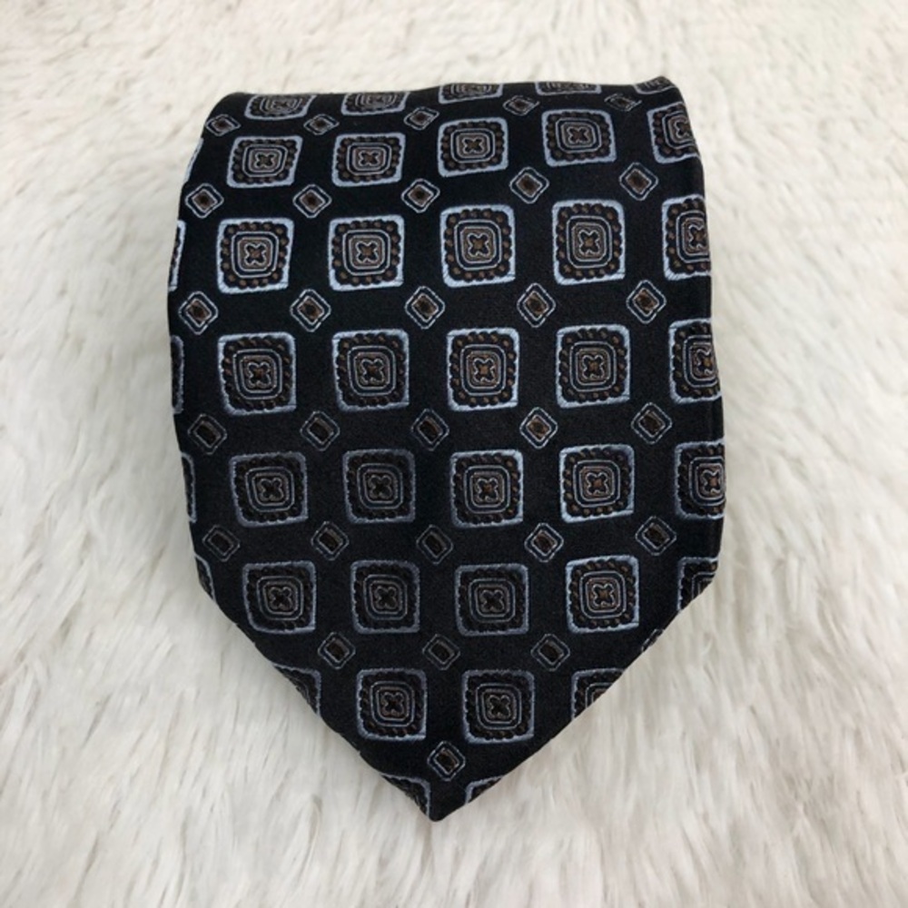 HUGO BOSS Men’s 100% Silk Tie. EUC.